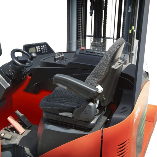 HELI CQD Schubmaststapler (Reach Truck) – Li-Ion, Dreiviertelansicht