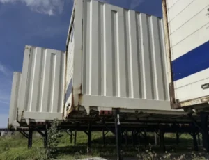 Gebrauchte BDF Wechselbrücken 7,45 m auf Stützbeinen – Außenansicht