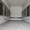 BDF-Wechselkoffer 7,45 m – leerer Innenraum